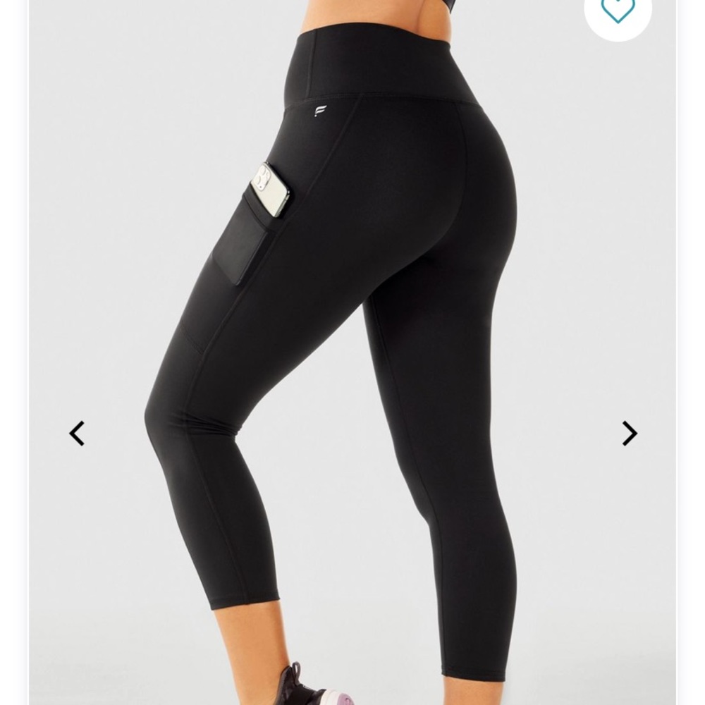 Mila High waisted pocket Capri 1x